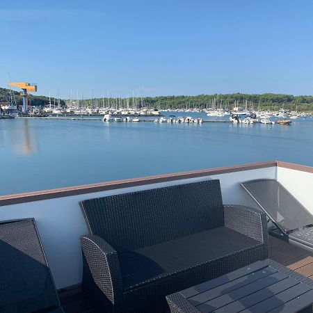 Willa Floating House - Arena 2 Pula Zewnętrze zdjęcie